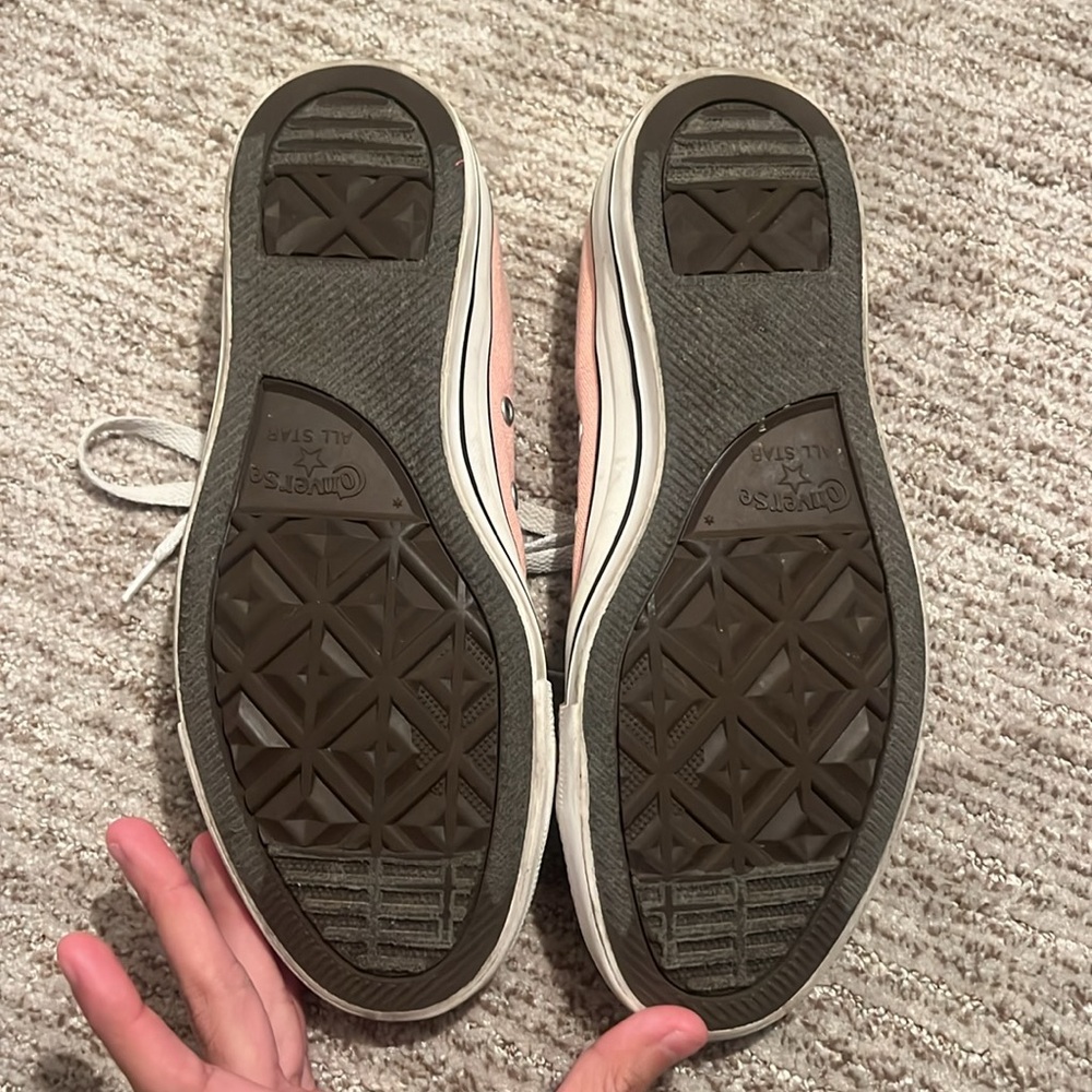 Pink Converse - Picture 4 of 7